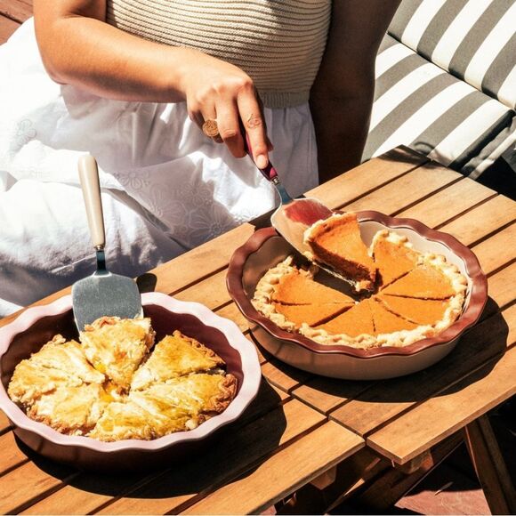 NIB Noon & Moon Pie Server in Cherry Lacquer - Picture 6 of 8